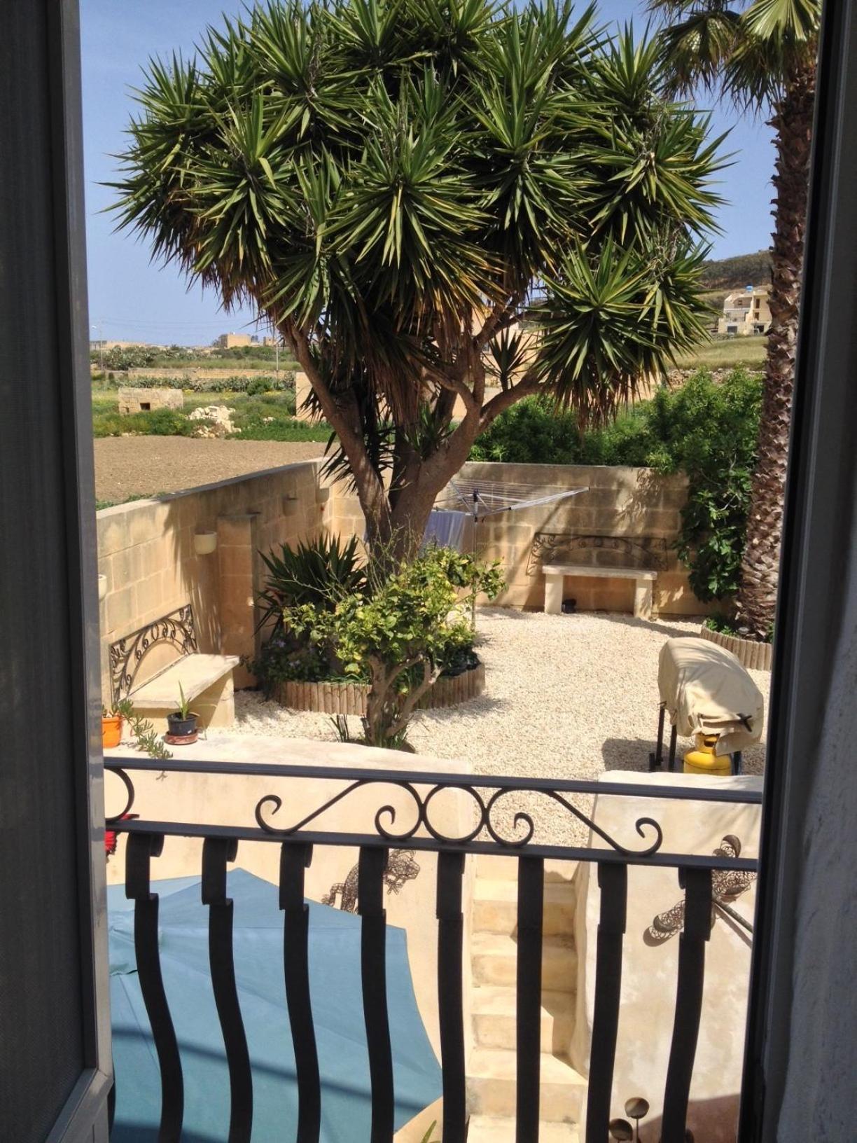 Anna Karistu Accommodation Kerċem Zewnętrze zdjęcie