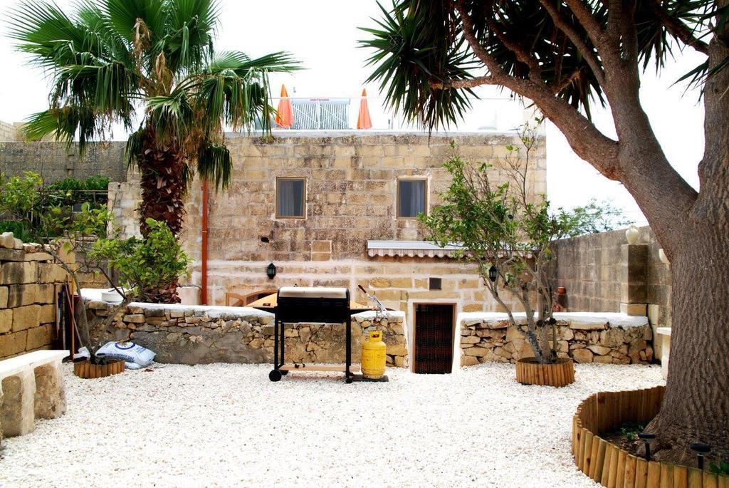 Anna Karistu Accommodation Kerċem Zewnętrze zdjęcie